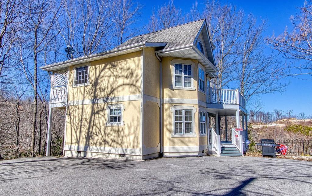 Ober Hideaway, Hot Tub, Wifi, 1089 Free Tickets Each Paid Day, Dollywood And More Gatlinburg Exterior photo