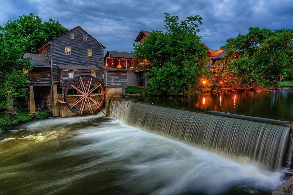 Ober Hideaway, Hot Tub, Wifi, 1089 Free Tickets Each Paid Day, Dollywood And More Gatlinburg Exterior photo